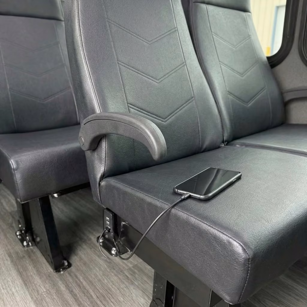 wheat ridge 15 passenger minibus usb charging