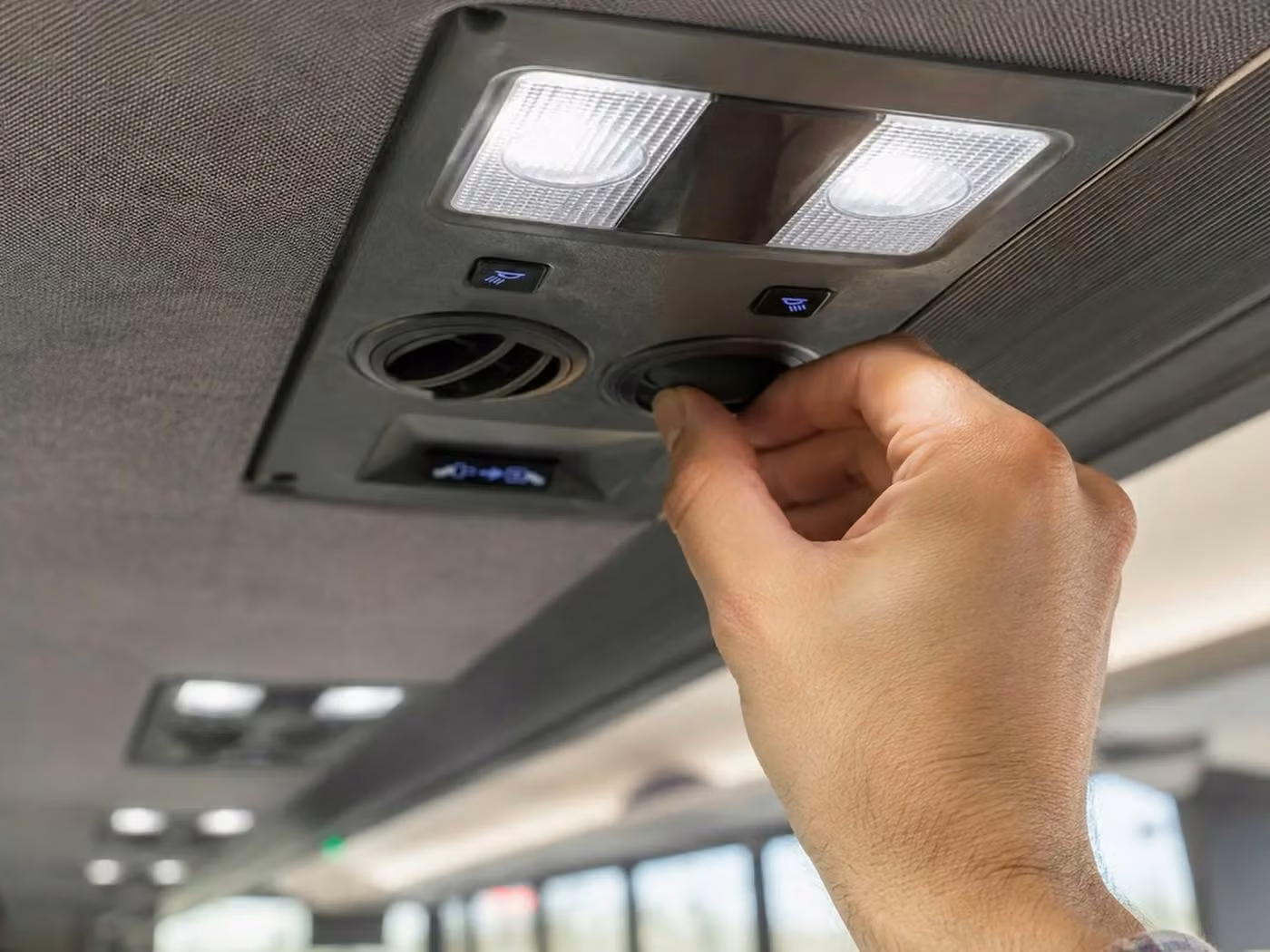wheat ridge 28 passenger minibus air conditioning