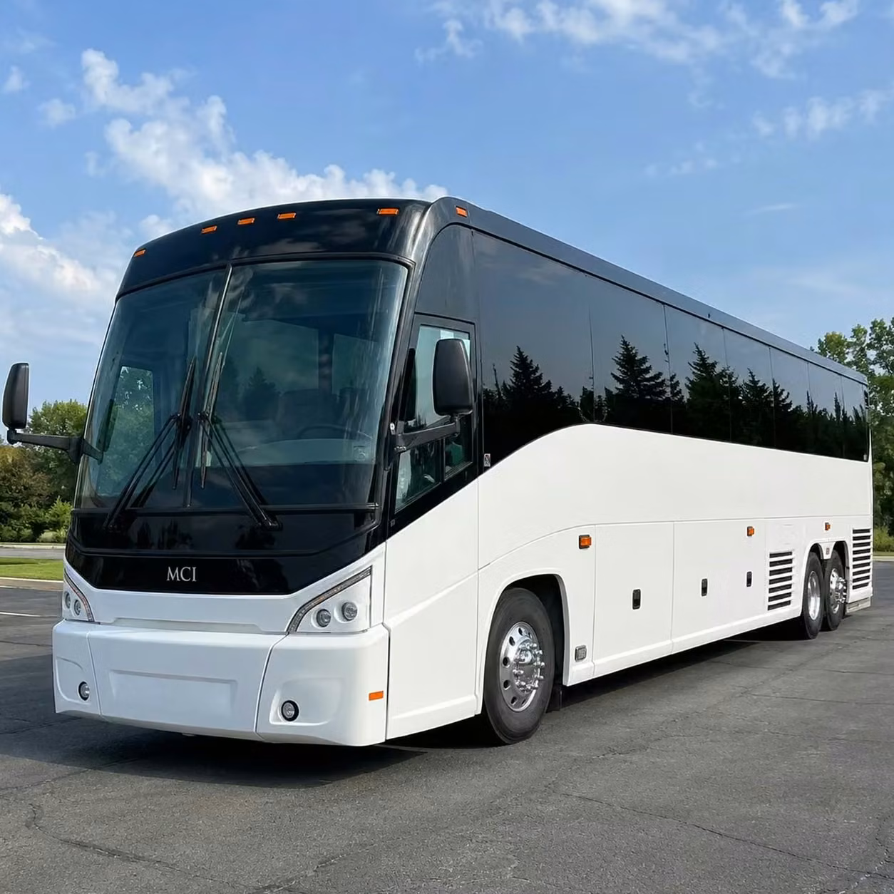 wheat ridge concert shuttle buses between hotels and venues