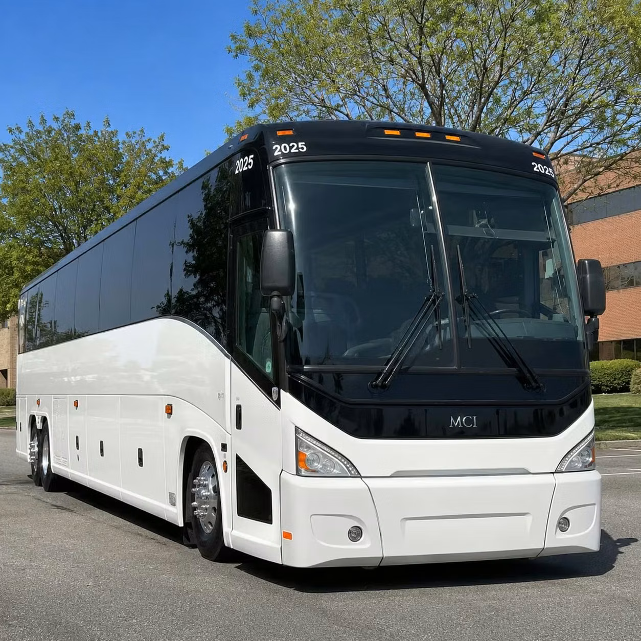 wheat ridge corporate charter buses with fast wifi power outlets and tray tables